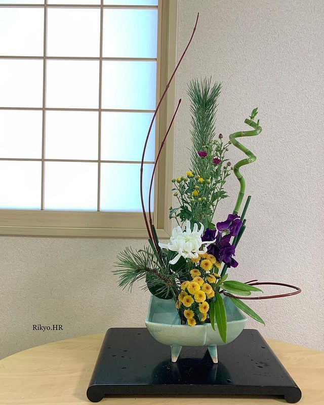 Rikyo Hr On Instagram 正月花をリメイク 若松 Pine 菊 Mum ミリオンバンブー Million Bamboo Lucky Bamboo スイートピー Sweet Pea 珊瑚水木 Tartarian Dogwood En 21 Rikyo Hr On Instagram 正月花をリメイク 若松 Pine 菊 Mum ミリオンバンブー Million Bamboo Lucky Bamboo スイートピー Sweet Pea 珊瑚水木 Tartarian Dogwood En 21