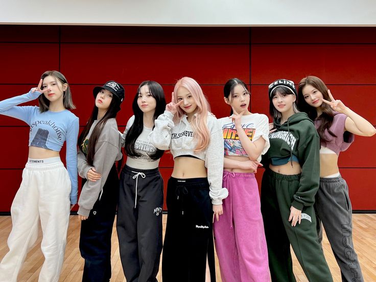 NMIXX on Twitter in 2022 | Dance outfits practice, Tween fashion