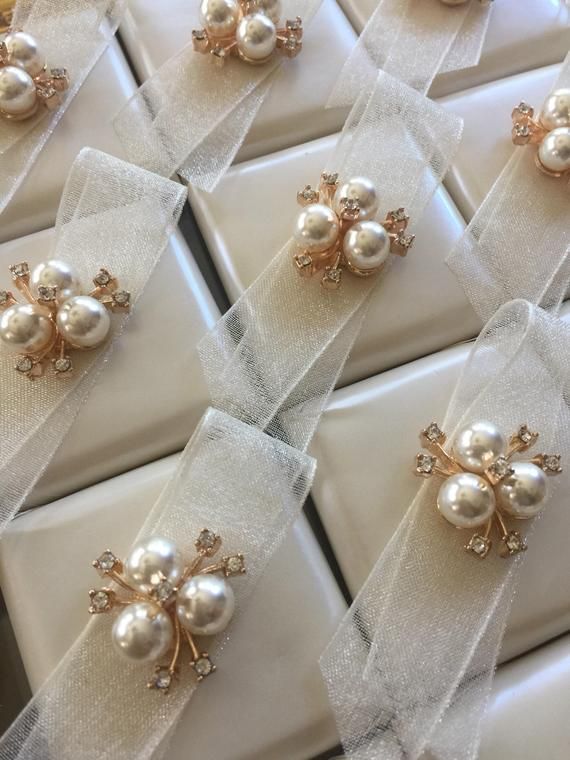 wedding chocolate Pearl and silver wedding favors chocolate favors decorated chocolate