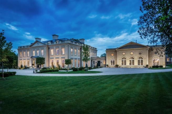 10 Bedroom House For Sale In Mill Lane Chiddingfold Godalming Gu8 Godalming Mansions 10 Bedroom House