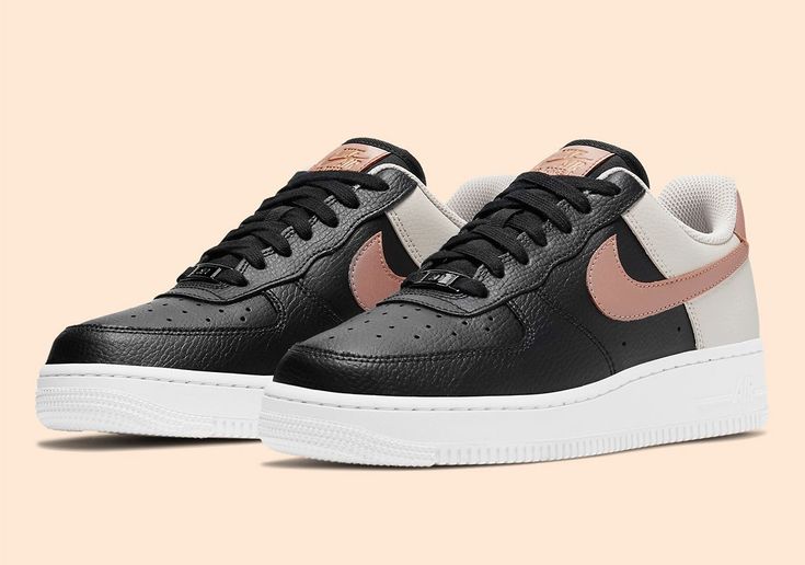Nike Air Force 1 Low Adds Some Subtle Lux Hints With Metallic Red 先行販売 LUX LOW 1 FORCE AIR NIKE WHITE (W) RED スニーカー