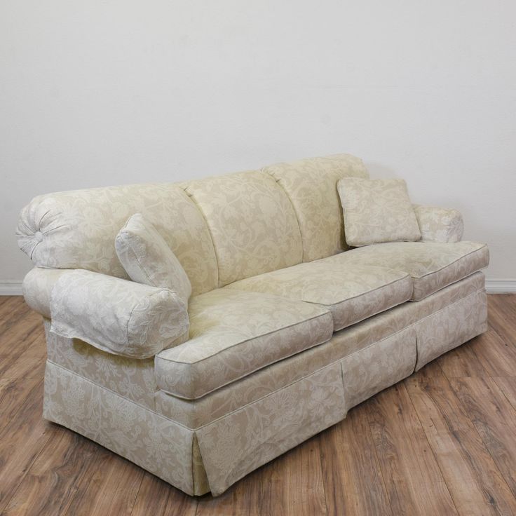 This Ethan Allen Sofa Is Upholstered In A Durable White Fabric With Fl Swirl Details Traditional Contemporary Living Room Furniture This Ethan Allen Sofa Is Upholstered, How To Clean Ethan Allen Fabric Sofa Cover