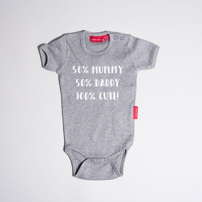 100/% COTTON I Love My MUM and Her Tattoos//Funny//Cute//Sleepsuit//Baby Grow//Romper