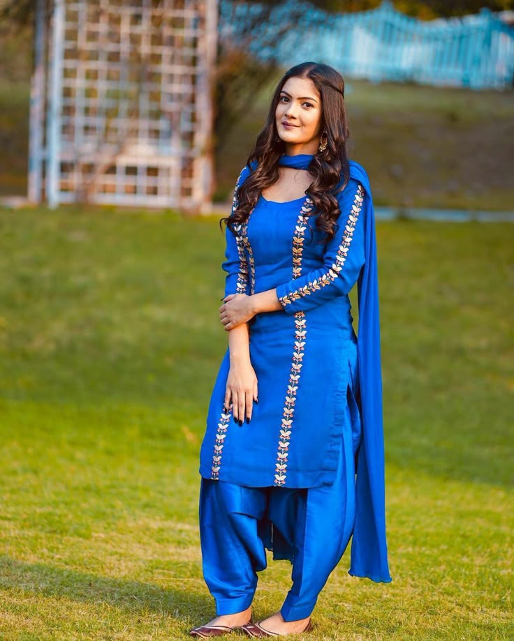210 Punjabi suits ideas in 2023 | punjabi suits, patiala suit designs, punjabi  outfits