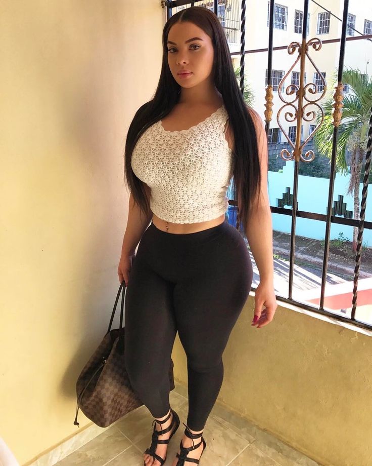 Chubby curvy long hair shorts