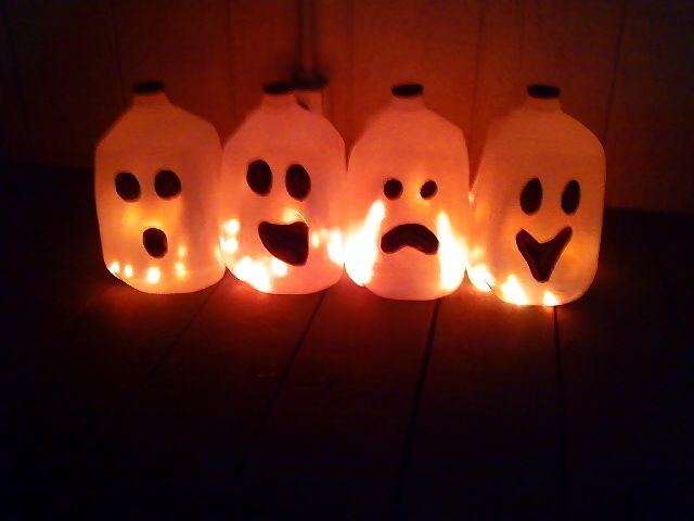 halloween milk jug ghosts