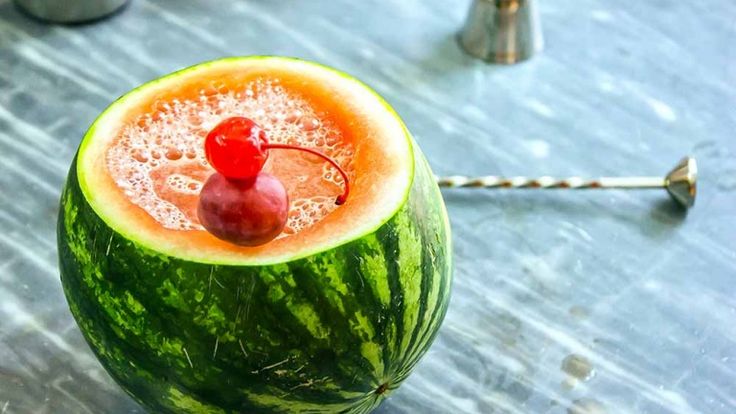 Melted Brain: Il Cocktail Estivo Nel Cocomero Con Tequila, Salvia, Menta E Prosecco - Wine Dharma | Ricetta | Tequila, Anguria, Cocktail Estivi