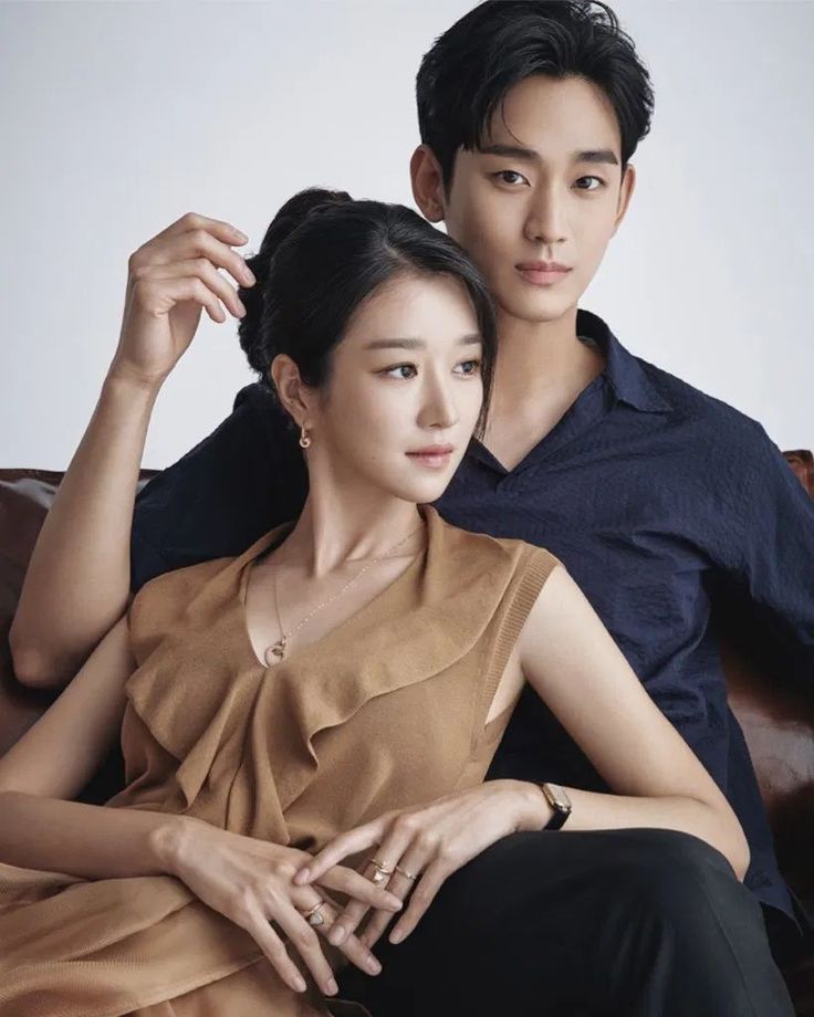 It's Okay To Not Be Okay Ko Moon-Young Outfit - Brown Ruffled Top and