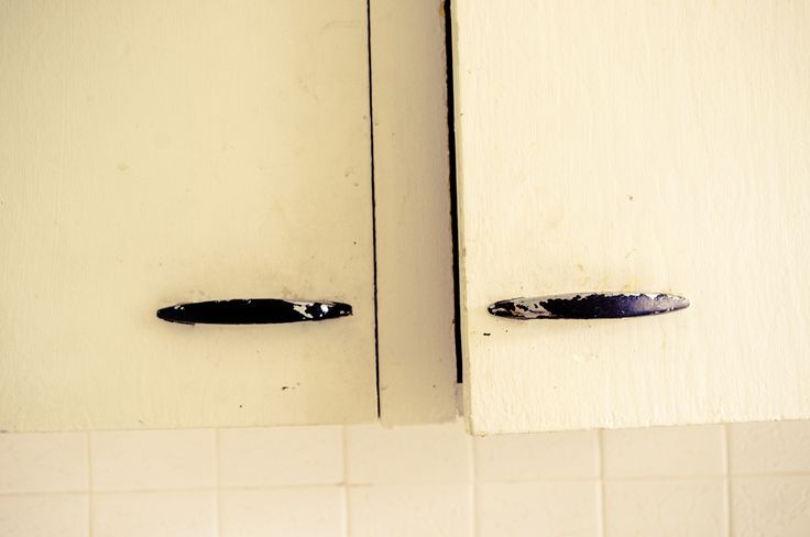 Peel Stick On Tile For Kitchen Cabinet Redo Peel Stick On Tile For Kitchen Cabinet Redo