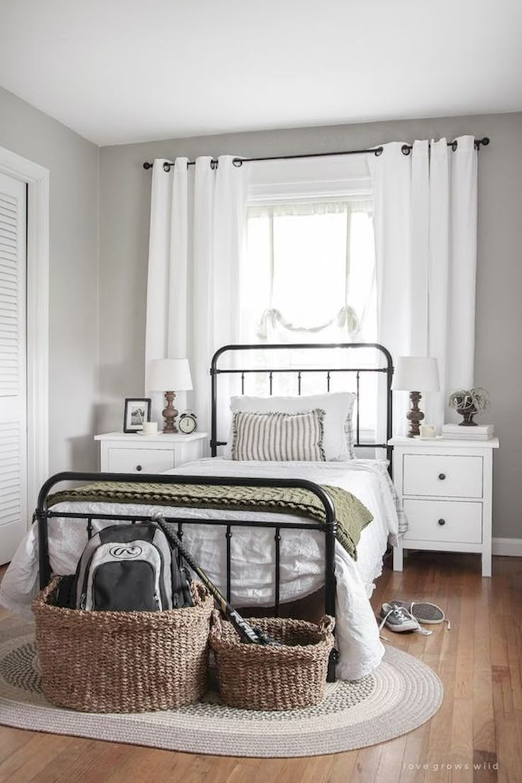 60 Adorable Modern Farmhouse Bedroom Design Ideas and