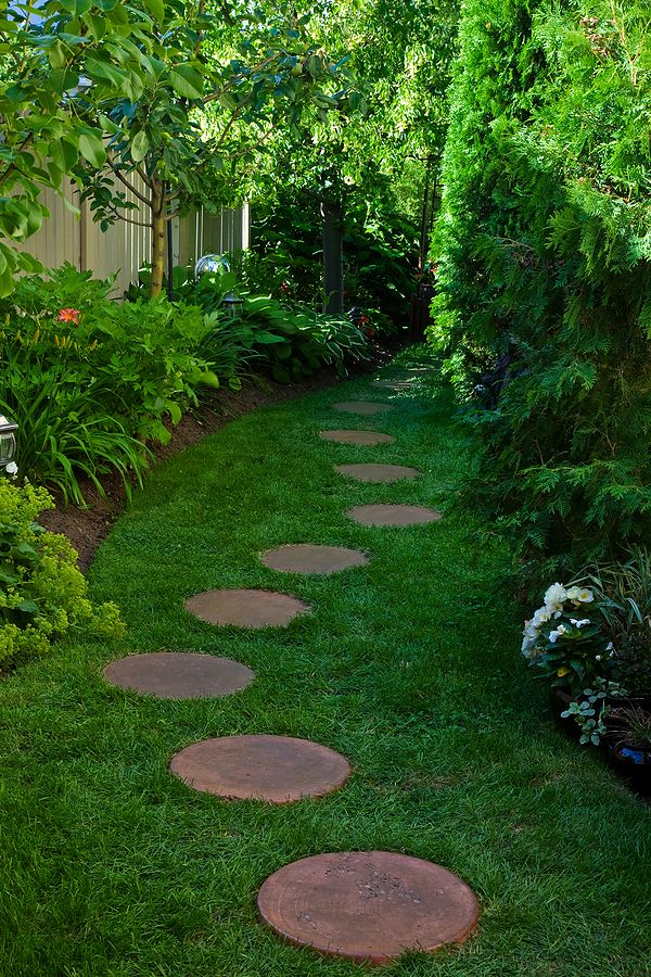Its An Icing On A Cake To Have Beautiful Garden Stone Pathway Outside Our House The Pathways Are Of Paths Stepping Stones Garden Stepping Stones, Outdoor Stepping Stones Walkways