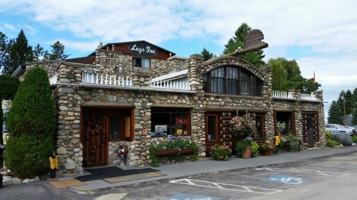 10 Famous Restaurants In Michigan That Are Must Visits Restaurant 10-famous-restaurants-in-michigan-that-are-must-visits-restaurant