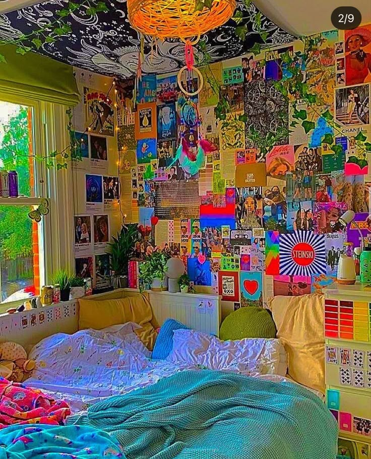 Indie room 🌈🌈 | Indie room decor, Indie room, Hippie bedroom decor