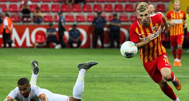 Kayserispor Da Transfer Tahtasi Acilarak Oyuncularin Lisanslari Acildi Fifa Iyi Sanslar Futbol