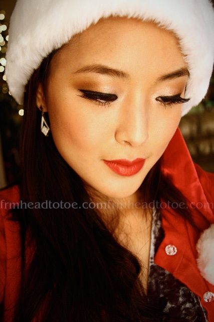 From Head To Toe: Taylor Swift Inspired Holiday Pinup Tutorial