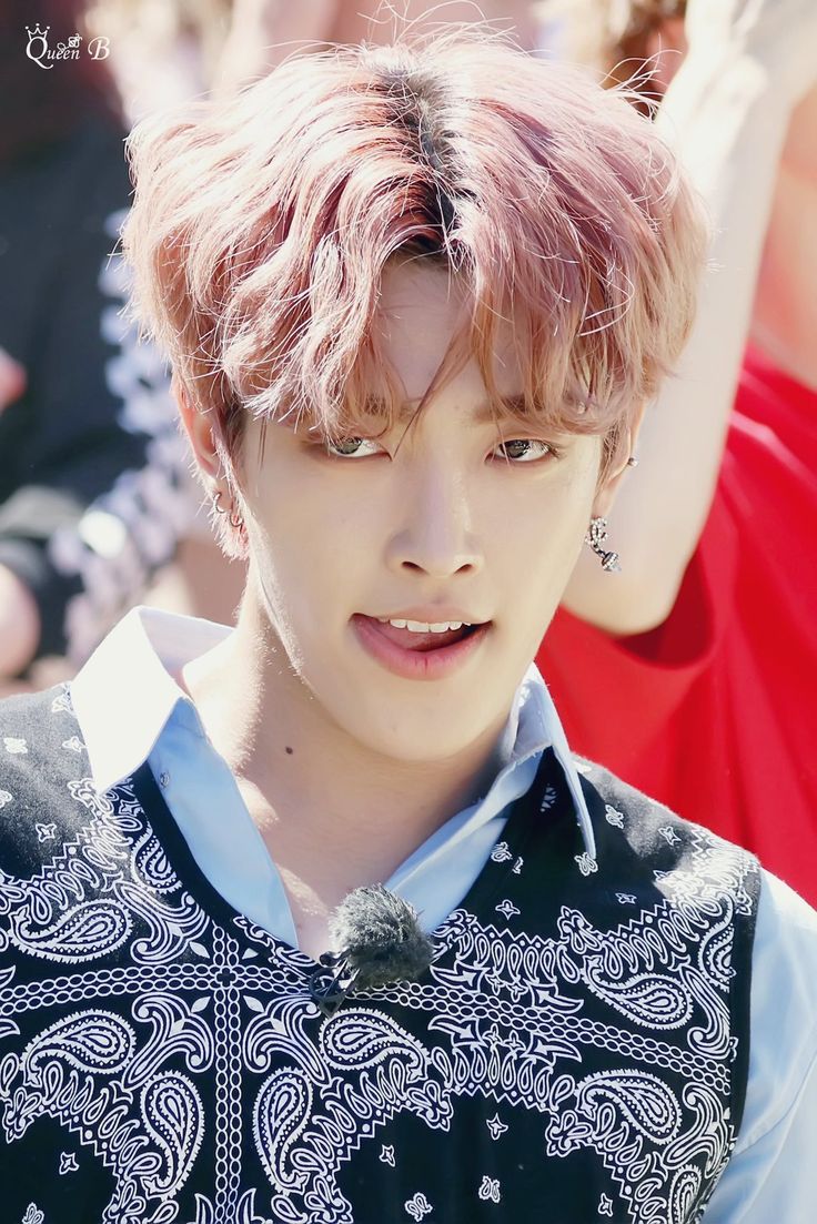hourly hongjoong on twitter 2020 kim hongjoong queen b debut album hourly hongjoong on twitter 2020 kim hongjoong queen b debut album