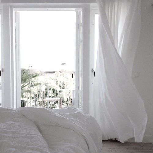 Chambre Naima Barcelona I Completely Fell In Love Pinterest Chambre Naima Barcelona I Completely Fell In Love Pinterest Bedroom White And Curtains