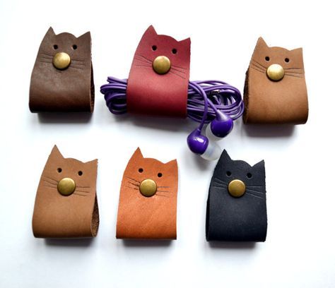 Leather cord wrap cat Cord holder organizer earbud holder leather cord organizer cat lover gift earphone holder gift under 10 – Nähen Leather cord wrap cat Cord holder organizer earbud holder leather cord organizer cat lover gift earphone holder gift under 10 – Nähen