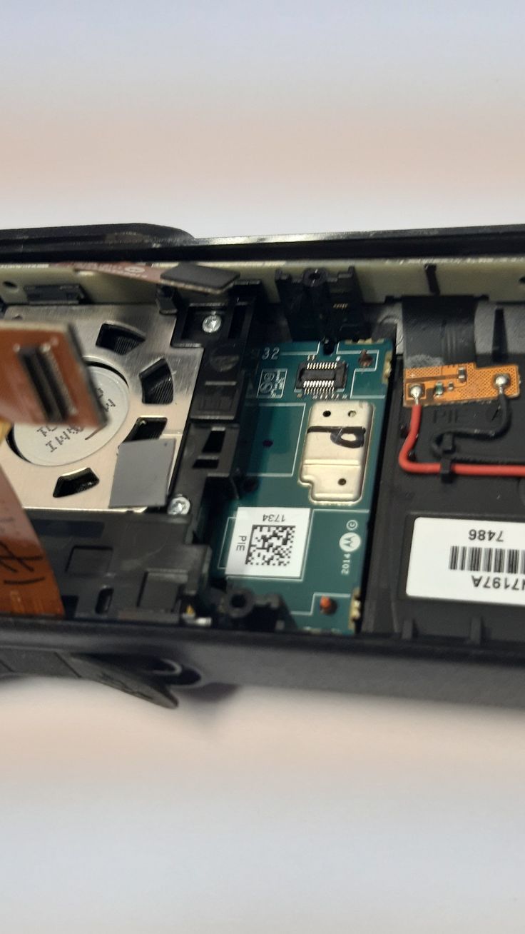 Walkie talkie repairs: An immersive guide by Mike Ashby Comms