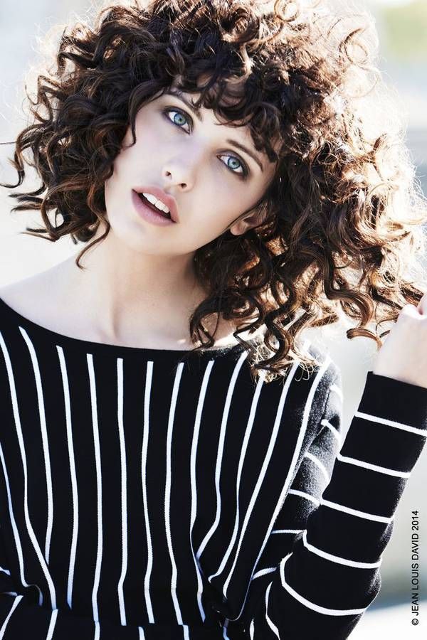 Coupe femme cheveux boucles 2016 Coupe femme cheveux boucles 2016