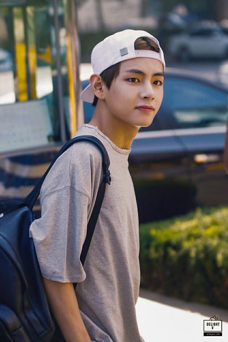 kim taehyung tan skin 70 best kim taehyung images on pinterest bts bangtan boy kim taehyung tan skin 70 best kim taehyung images on pinterest bts bangtan boy