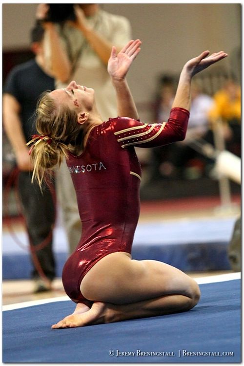 chubby-college-gymnasts