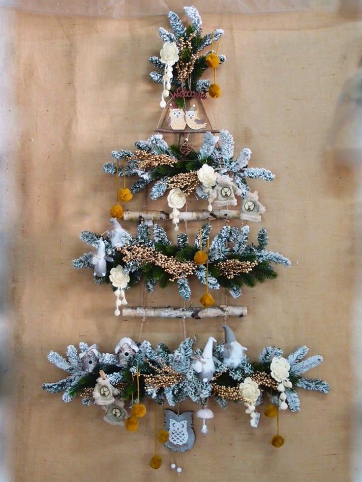 52 best idee creative addobbi albero di natale images on pinterest Idee creative per natale