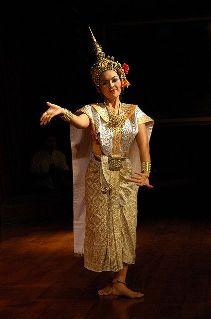 107 best Traditional Dancing, Thailand images on Pinterest ...
Traditional Thai Dancing