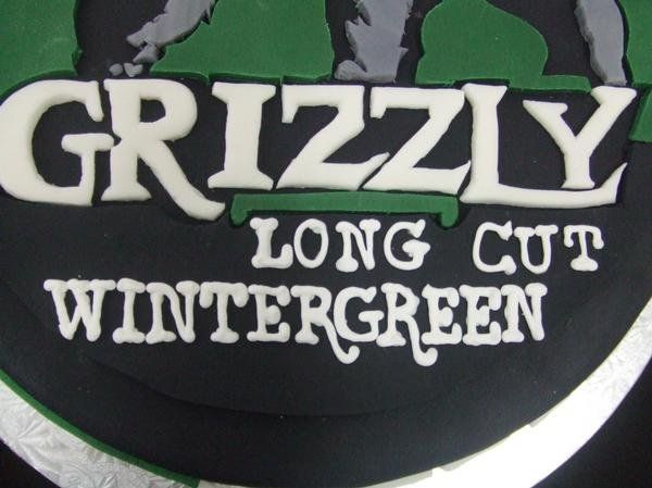 Grizzly Wintergreen Dip Can Cake Grizzly Wintergreen Dip Can Cake