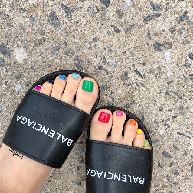18 Nail Art Ideas That’ll Make You Want To Use Every Nail Polish In Your Collection