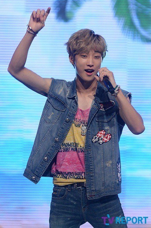 jung jin young jinyoung young denim jacket jung jin young jinyoung young denim jacket