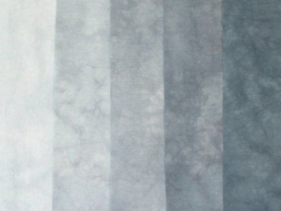Hand dyed gray fat quarter bundle of quilt cotton in a 5 step gradient