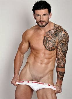 What is a good size cock Naked male evde