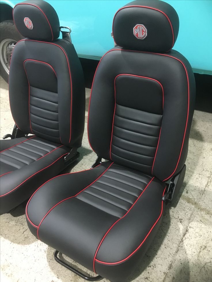 Mgf Seats Redesigned For An Earlier Mgb Trimmed In Beautiful Black Nappa Highlighted With Traditional Дизайн салона автомобиля Чехлы для сидений - Mgb Red Leather Seat Covers Mgf Seats Redesigned For An Earlier Mgb Trimmed In Beautiful Black Nappa Highlighted With Traditional Дизайн салона автомобиля Чехлы для сидений - Mgb Red Leather Seat Covers