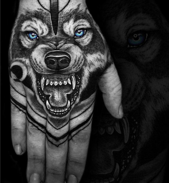 die besten 25 wolf hand tattoo ideen auf pinterest l 246 we die besten 25 wolf hand tattoo ideen auf pinterest l 246 we