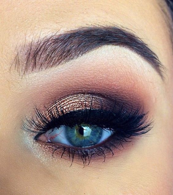 How to how to apply smokey eyes makeup step by step : http://www.healthwealthandglamor.com/wp-content/uploads/2014/03/tut11.jpg