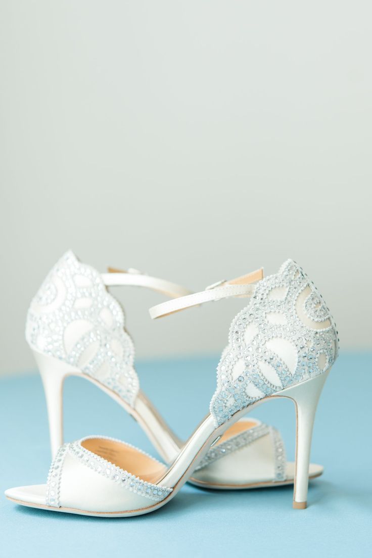 Bridal Detail Of Bride Shoes Columbus Ohio Luxury Wedding