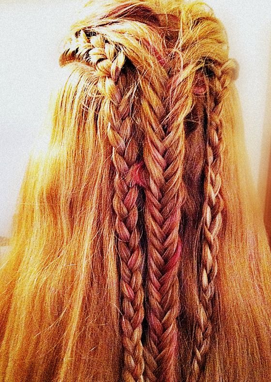 The 100 Octavia Blake Hairstyle