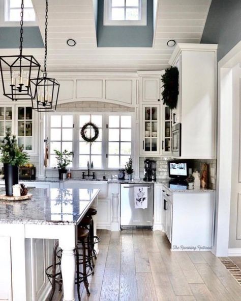 Modern Farmhouse Living, luxury Farmhouse kitchen with ... Modern Farmhouse Living, luxury Farmhouse kitchen with ... on Luxury Farmhouse Kitchen
id=23999