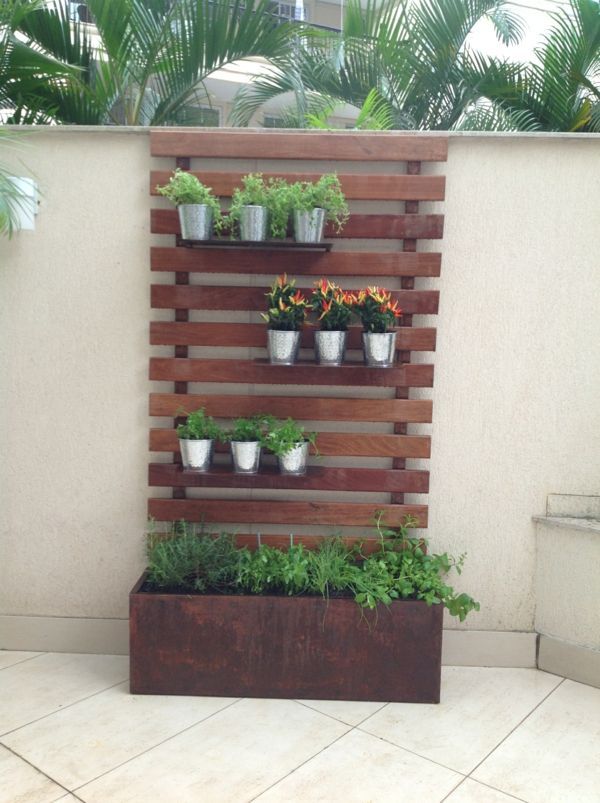 Durch Holzpaneele einen vertikalen Garten für Ihr Zuhause erschaffen #diyideas...