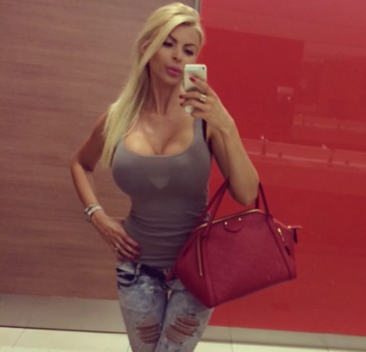 Lela Ceterova | Lela Ceterova | Cool outfits, Sexy, Outfits
Lela Ceterová