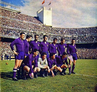 Real Madrid 2 Fiorentina 0 in May 1957 in Madrid. The Fiorentina team