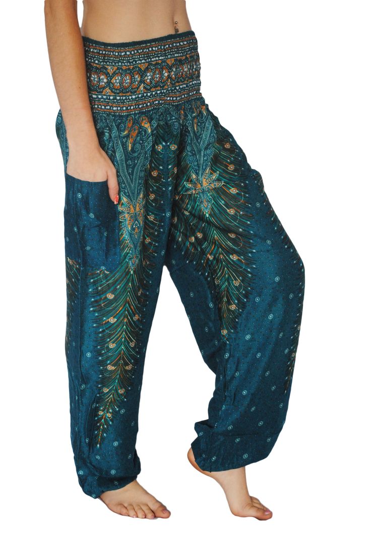 Hareem pants Authentic women’s harem pants from Thailand in 50+ patterns. Handmade yoga harem pants & genie pants that support elephant rescue. FAST shipping from USA.