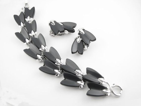 Vintage Lisner Thermoset Brooch and Earrings Tulip Flower Gray