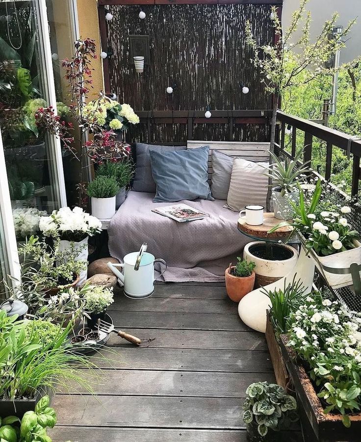 46 Inspiring And Amazing Garden Design Ideas At Balcony Of Apartment Home Dsgn Small Decor Small Balcony Garden Decor, Home Garden Ideas In Balcony