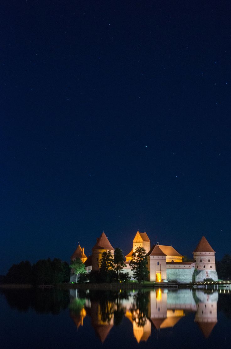 Trakai Castles Bridge in night * Panoramas * Panoramas