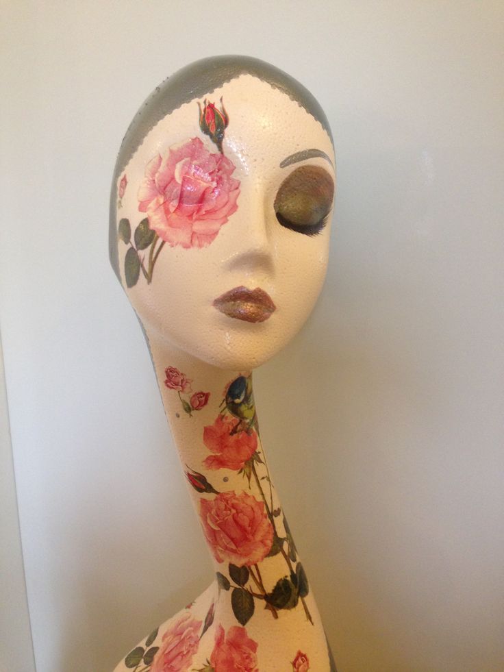 Épinglé sur Swan Neck Mannequin Heads