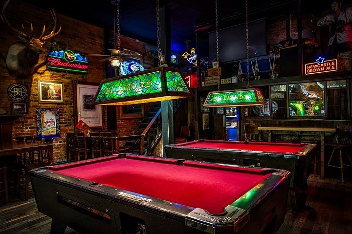 19 Ideas De Pool Disenos Unas Decoracion Bares Sala Billar Decoracion De Bares, Guinness Beer Pool Table Lights