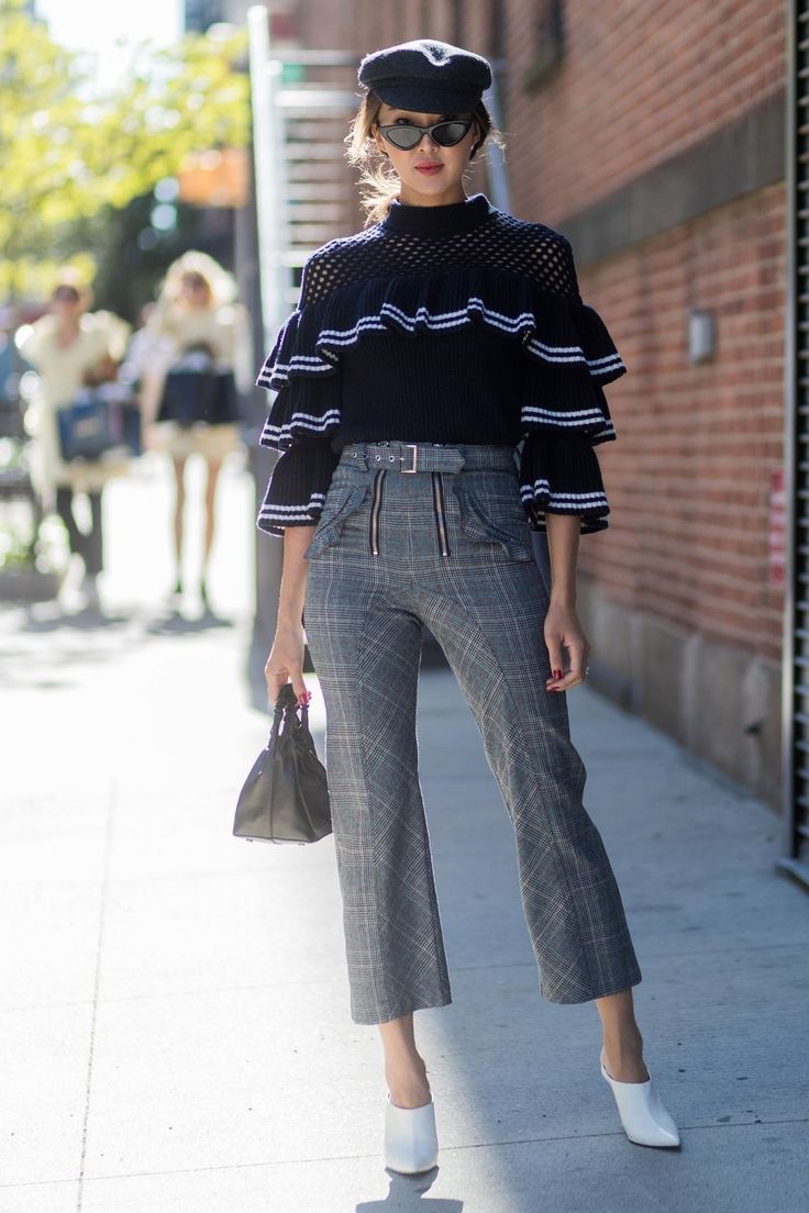 New York Fashion Week street style #newyorkfashion, Street style, street fashion… New York Fashion Week street style #newyorkfashion, Street style, street fashion…