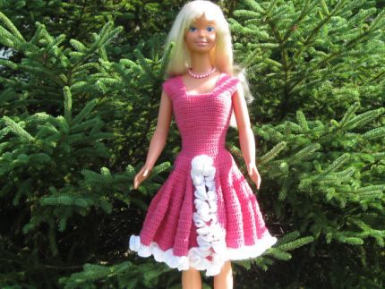 Best 25+ Barbie crochet gown ideas on Pinterest Crochet barbie clothes, Cro...